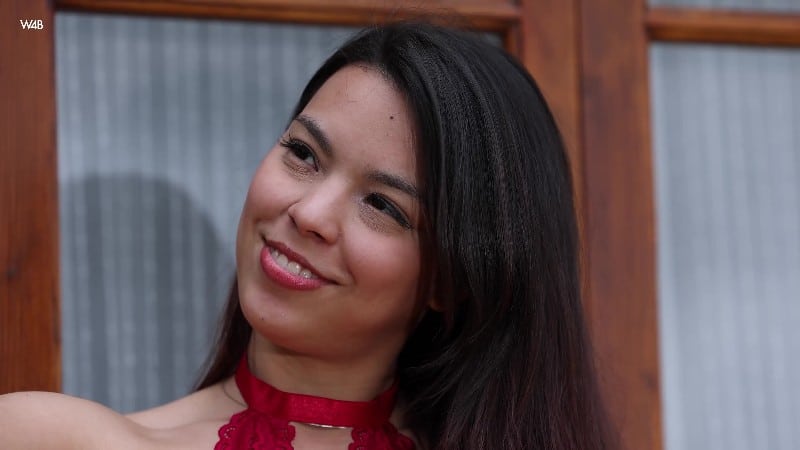 Watch4Beauty 25 07 02 Sky Moon Does Red Excite You 4k 1
