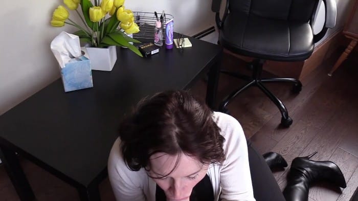 Bettie Bondage - Free Use Office Slut Deepthroats Dick 5