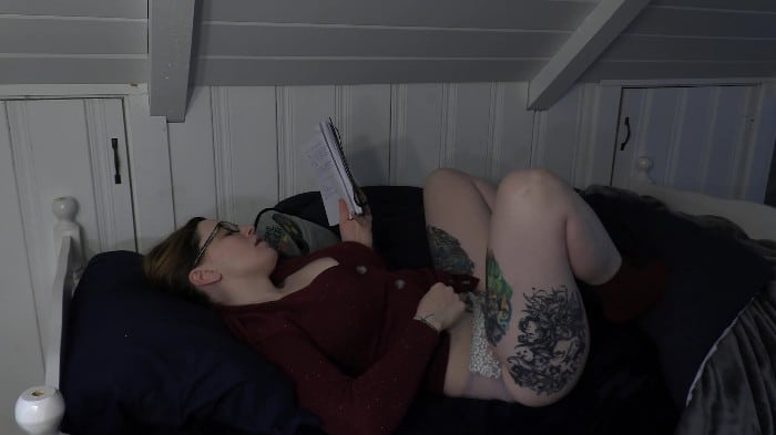 Bettie Bondage - Mom Found Your Journal Joi 1