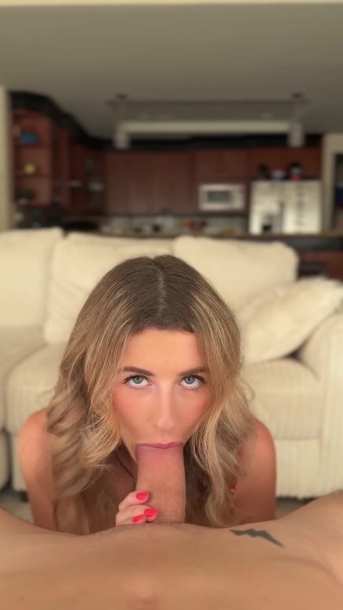 [Fansly Poppynzach] Free Use Slut Gets Fucked And Cum Filled [3840p] 1