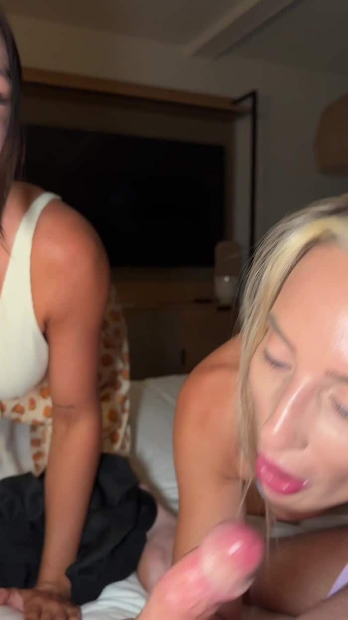 [OF-Danielledixon] Caryn Beaumont - Pov Ffm 3some With Danielle Dixon [1920p] 2