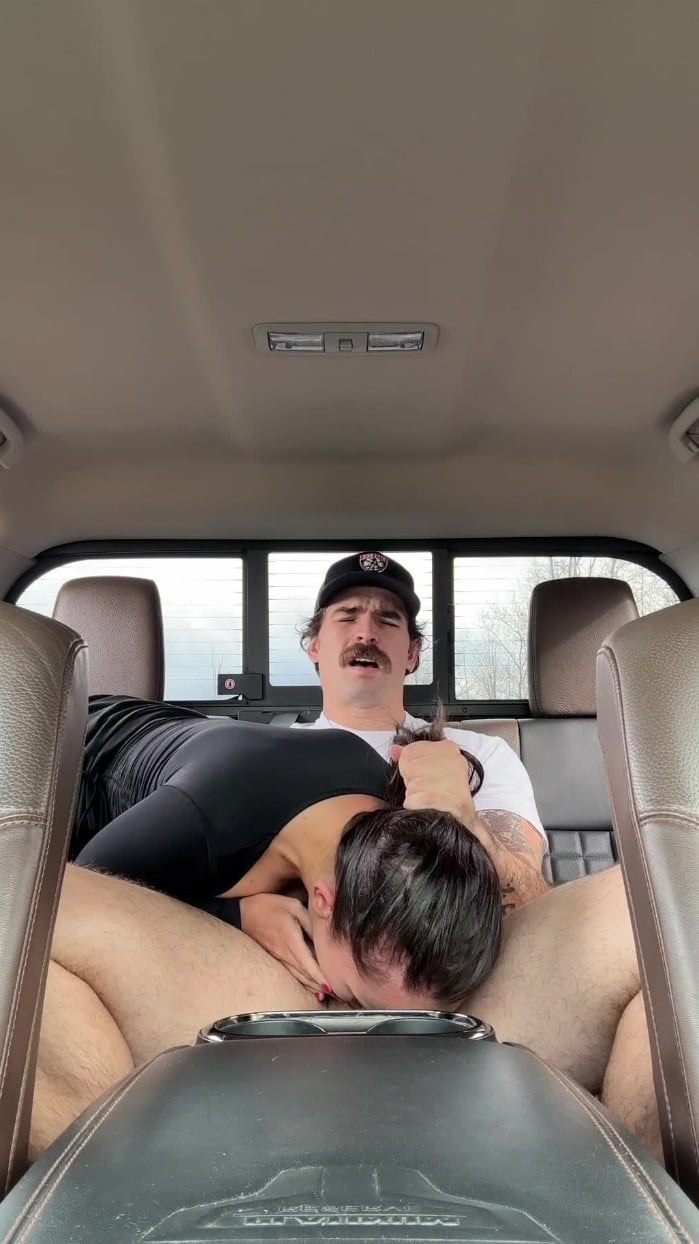 [OF-Irisxjase] Truck Fuck And Creampie With The Flesh Mechanic [1080p Vertical] 10