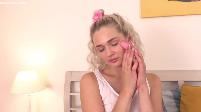 [ShowyBeauty] Kenia (aka Charlotte) - With Desire Video (20.10.18) [1080p] 1