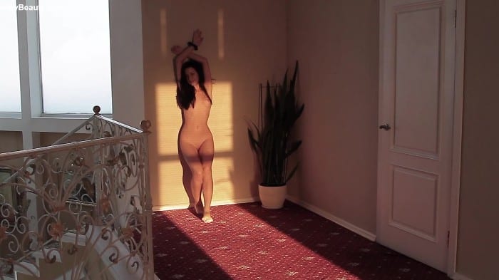 [ShowyBeauty] Sara (aka Aurelia Perez) - Soft Shadow Video (18.04.02) [1080p] 4