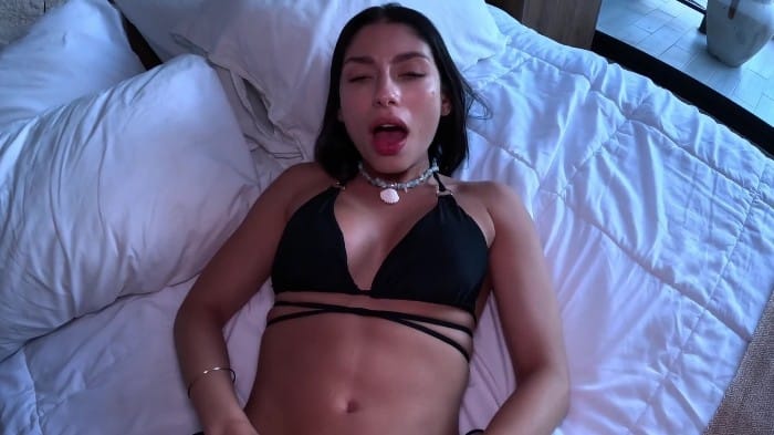 [Pornhub] Miss Ary - Stranger In Mexico Seduced Me With A Margarita And Gave Me A Huge Creampie - 1080p 2