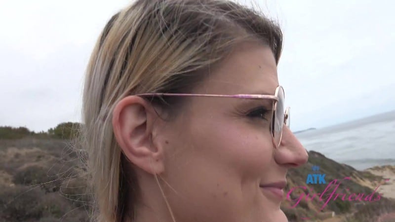 ATKGirlfriends 25 08 25 Riley Rose Malibu Beach 1 FullHD 3