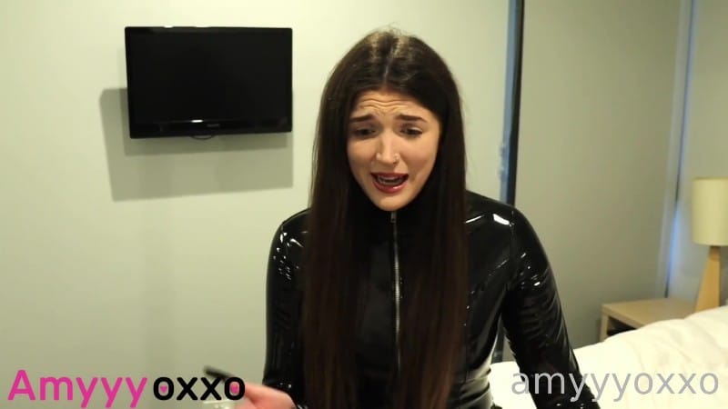 Amyyyoxxo - Peeper roommate sissified and recorded 1