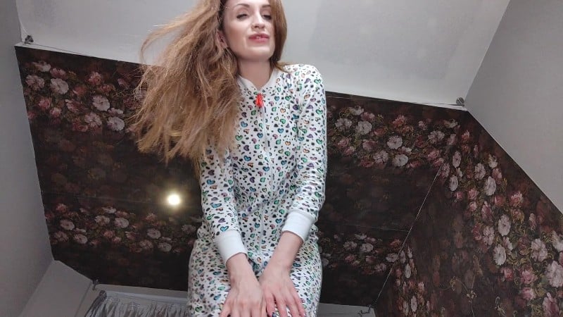 AssPrincessHot Giantess Turn Guy Into Her Dildo 1