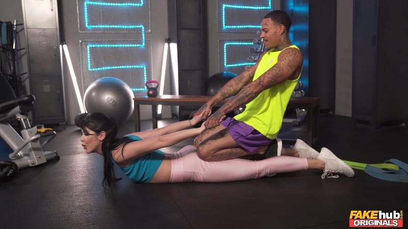 FakehubOriginals 25 08 23 Lady Dee Stretching Makes Me Wet FullHD 1