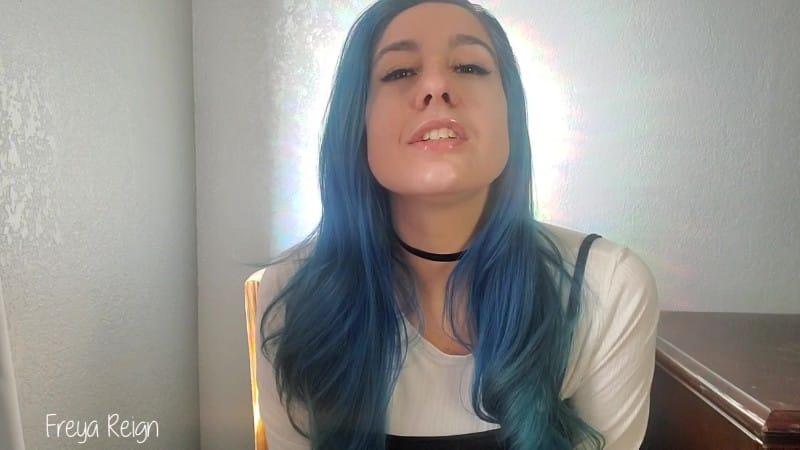 Freya Reign - Jerk Off While Your Family Visits 1