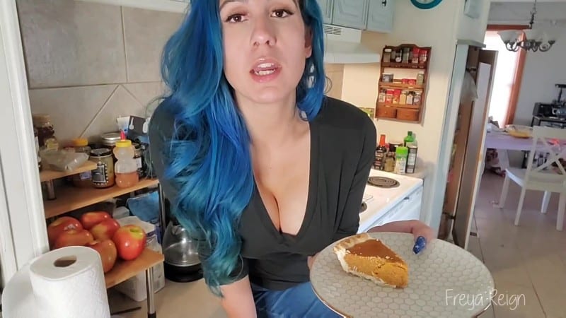 Freya Reign - You Really Want The Pie 5