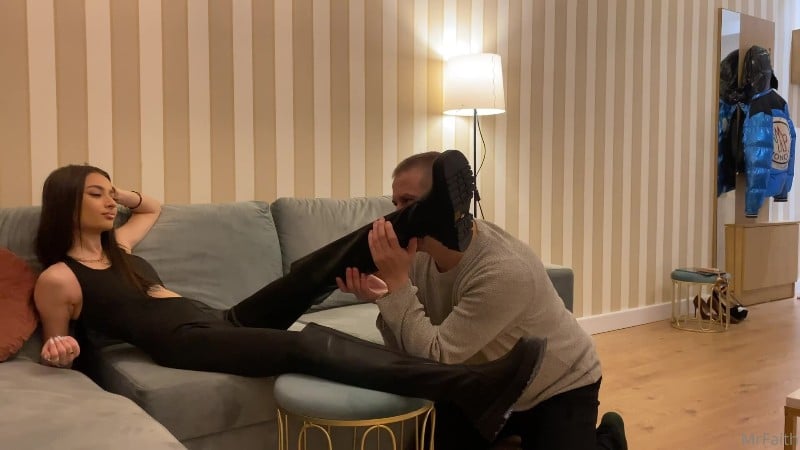 Goddess Ellyah - Boots Worship 10