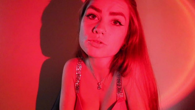 Goddess Roxy - Findom Mantras 10