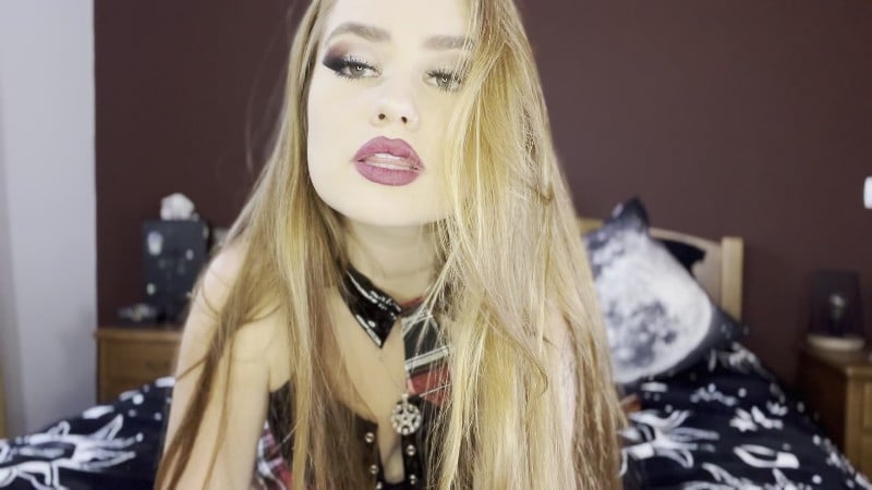 Goddess Roxy - My Pegging Slut 21