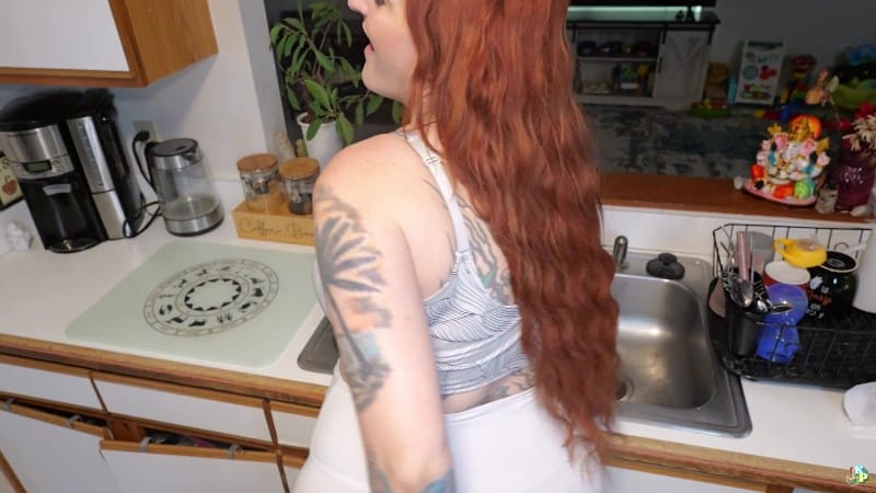 Kelly Payne - Pregnant stepmom encourages stepson to fuck her ASS 2