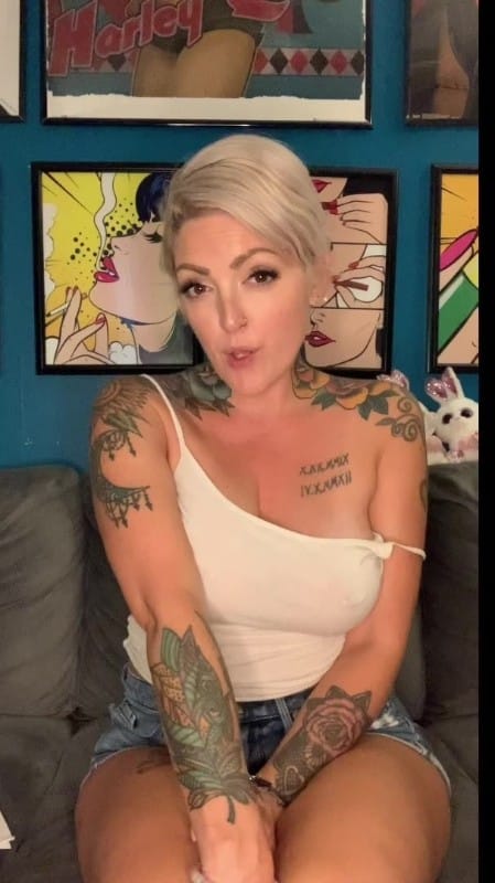 Keri Love Mommy is a super Slut story telling 2