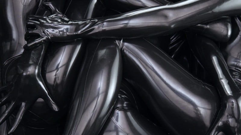 Latex Intertwined 1 4