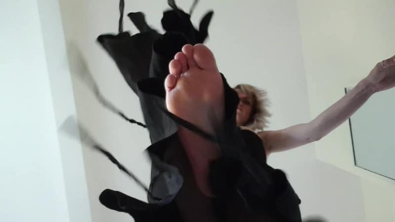 Lexi Snow - Stomp On You 4