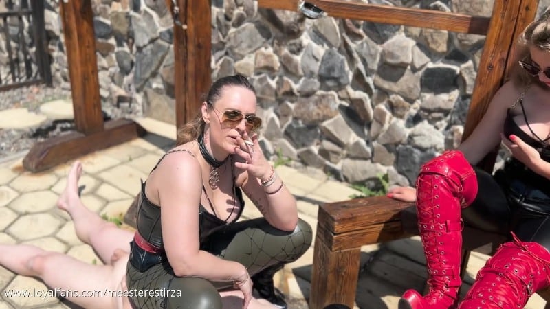 MISTRESS TIRZA - smoking and some human ashtray for this mistresses 5