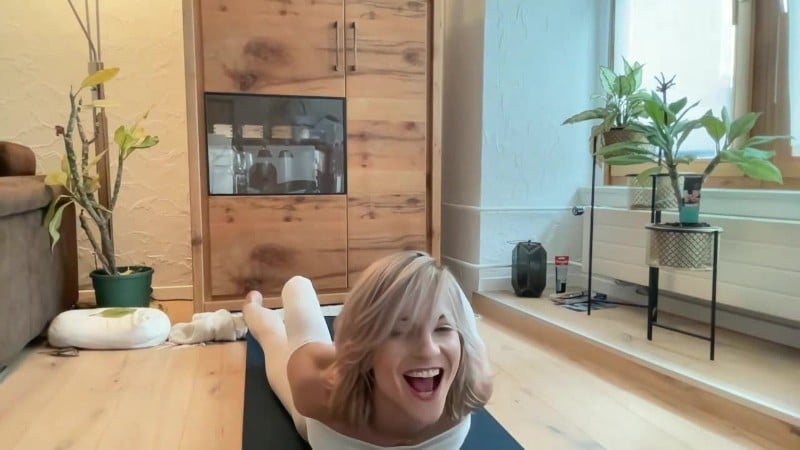 MissDaisyDiamond Hitachi Flexing Fucking YOGA and Ripped Leging 5
