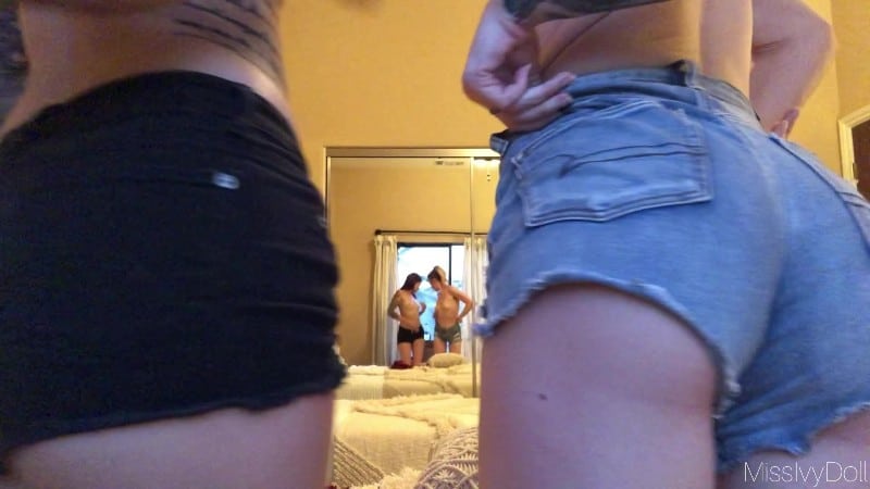 MissIvyDoll - GG Kissing and Cum 3