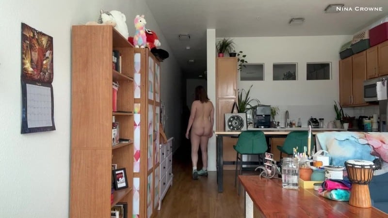 Nina Crowne - Walking Striptease 5