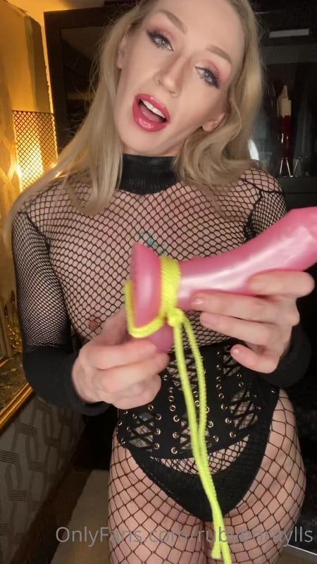 Ruby Enraylls - Basics Of How To Tie Your Cock And Balls 5