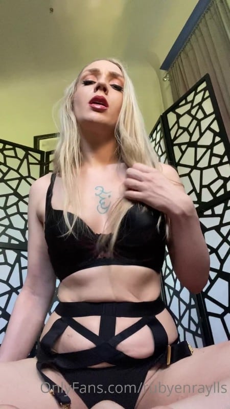 Ruby Enraylls - Task Happy Hump Day 3