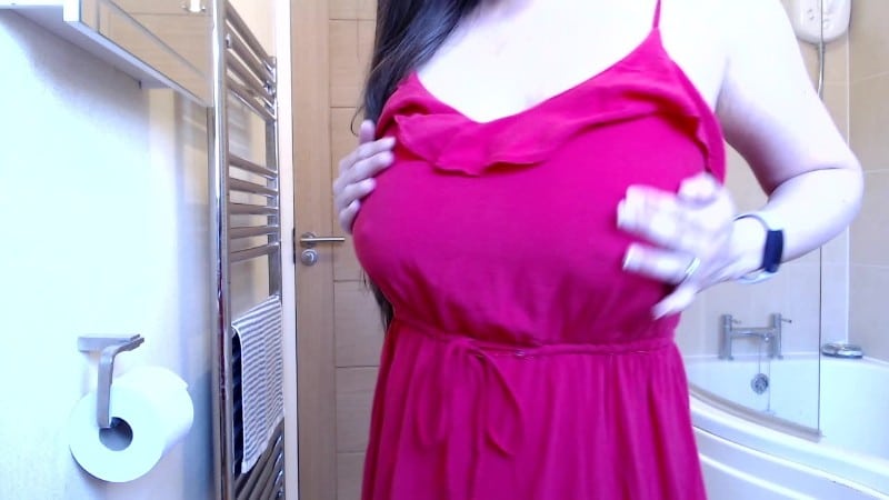 SuzieLove212 - MILF Teases you with going Commando 2