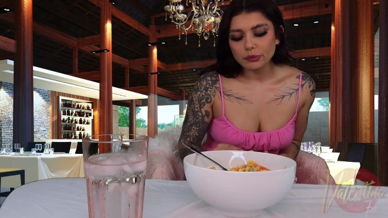 Valentina Fox - Rejected on a Date 3