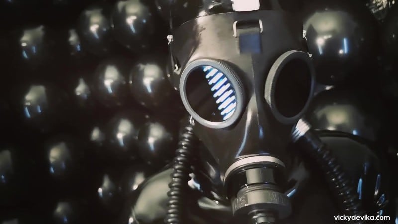VickyDeVika - In Black Latex And Gas Mask 5