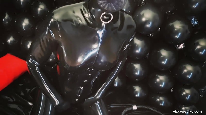 VickyDeVika - In Black Latex And Gas Mask 1