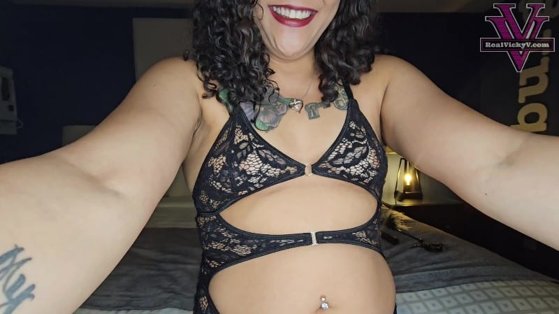 Vicky Vixxx Fetish - Macy ties you up before she tickles you POV 2