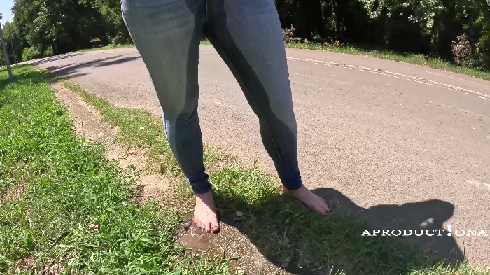 Aproductiona Public Wetting And Public Blowjob 4