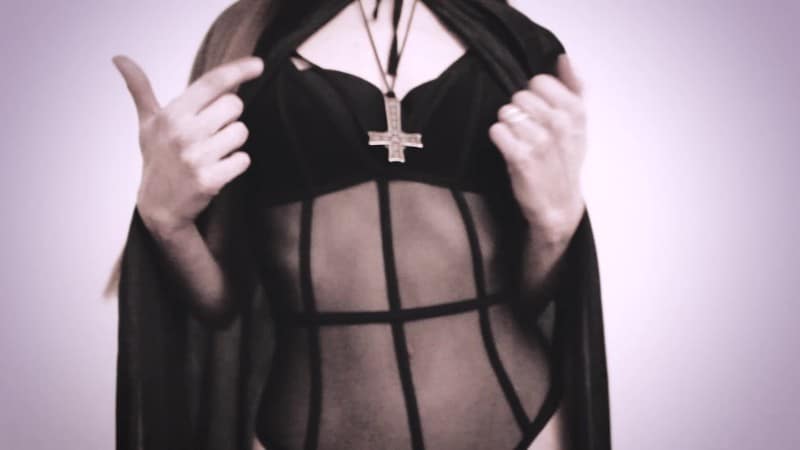 arianedhiver - GODDAMN TRIGGER 2