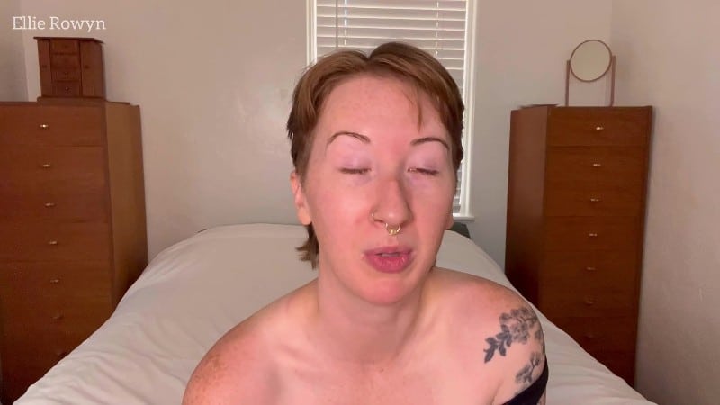 ellierowyn - Cuck Public Handjob 3