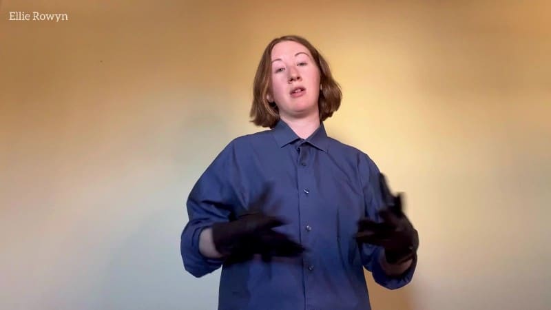 ellierowyn - Pegged By the TSA 1