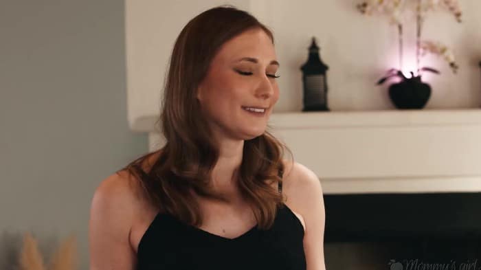 [MommysGirl] My Clueless Stepmom Has The Wrong Remote! - Haley Reed Ophelia Kaan - 2025-08-23 - 1080p 7