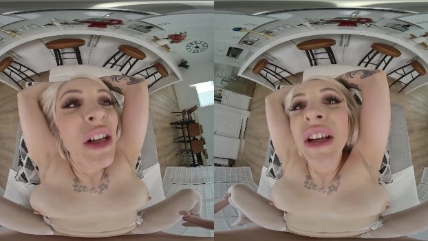 [RealJamVR] Sandra Luberc - Weekend With Naughty Stepmom (2025-06-03) (3200x1600) 4
