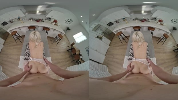 [RealJamVR] Sandra Luberc - Weekend With Naughty Stepmom (2025-06-03) (3200x1600) 5