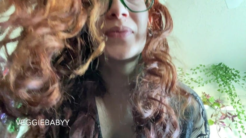 veggiebabyy - POV spitting in your mouth while you fuck my hand and I talk dirty 5