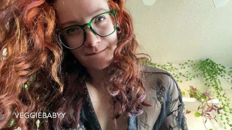 veggiebabyy - POV spitting in your mouth while you fuck my hand and I talk dirty 11