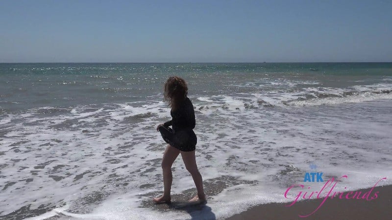 ATKGirlfriends 25 09 02 Selina Imai Nichols Beach 1 4k 3