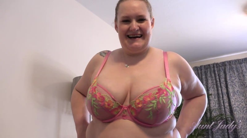 AuntJudys 25/09/17 Becky FullHD 2