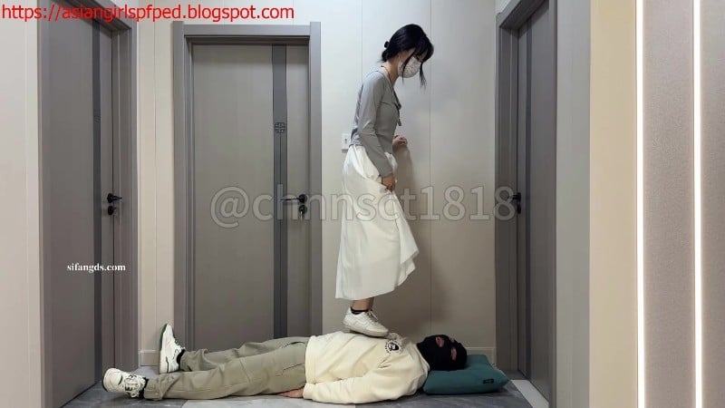 Chinese Queen Training 2980 2