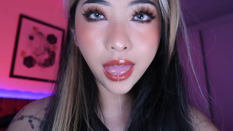 ClaudiaHon - Lip and Spit addiction 3