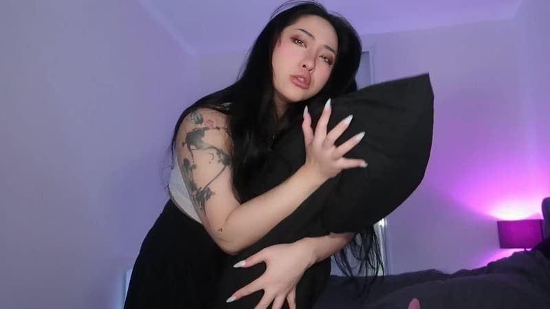 Claudiahon - Pillow Humping Loser 5