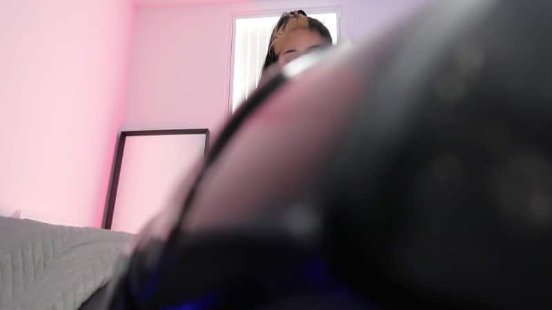 Claudiahon - Training my boots slave 2