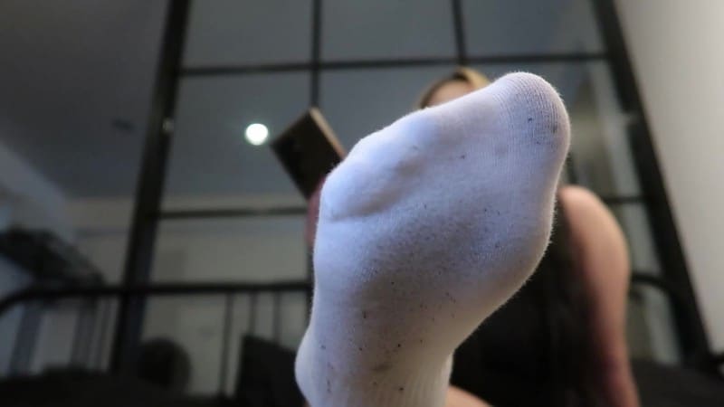 Claudiahon - Your Ex girlfriend makes you her shoe fucking wallet 4