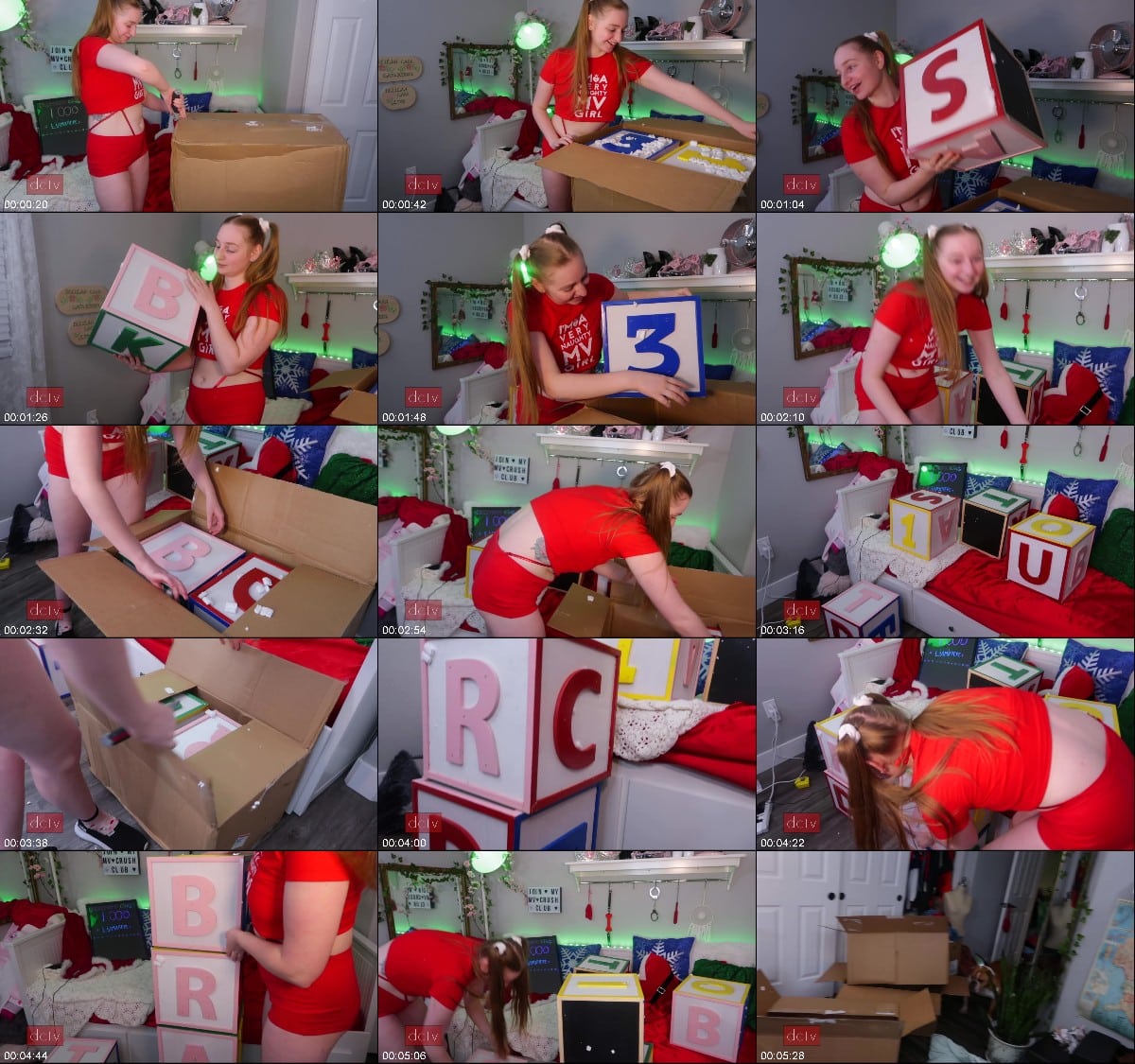 Delilah Cass Unboxing a Gift From a Member 6
